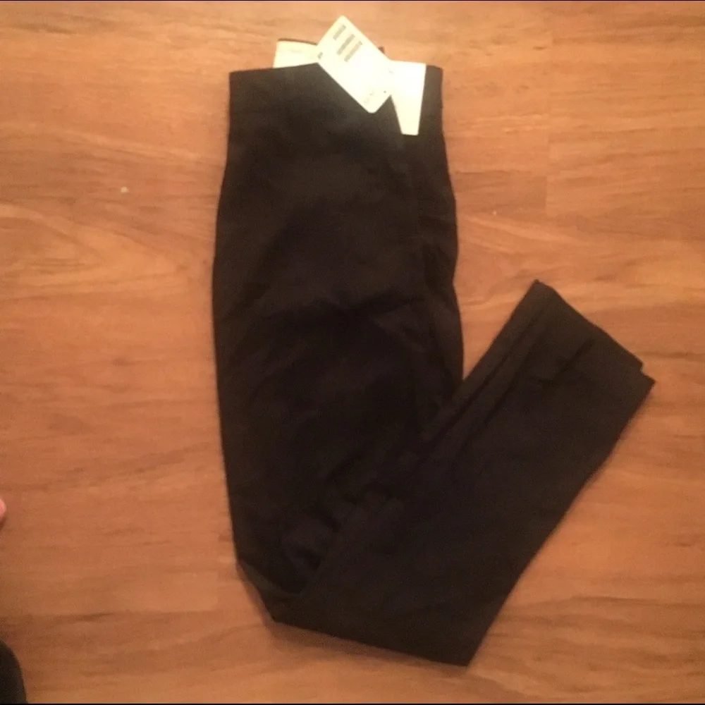 *NWT* H&M black slacks,‎ size 2